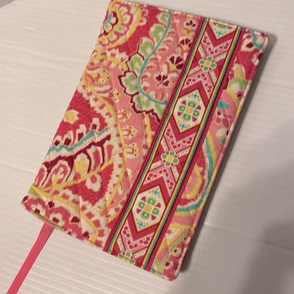 NWT Rare Vera Bradley Book Cover /Journal Retired Capri Melon -Gift Giving!